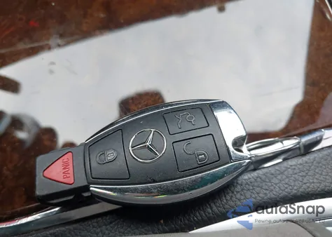 2014 Mercedes-Benz S 550 z USA, uszkodzony, nr VIN WDDUG8CB7EA020603